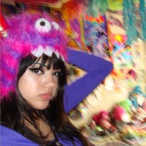 Meet your Posher, Ava